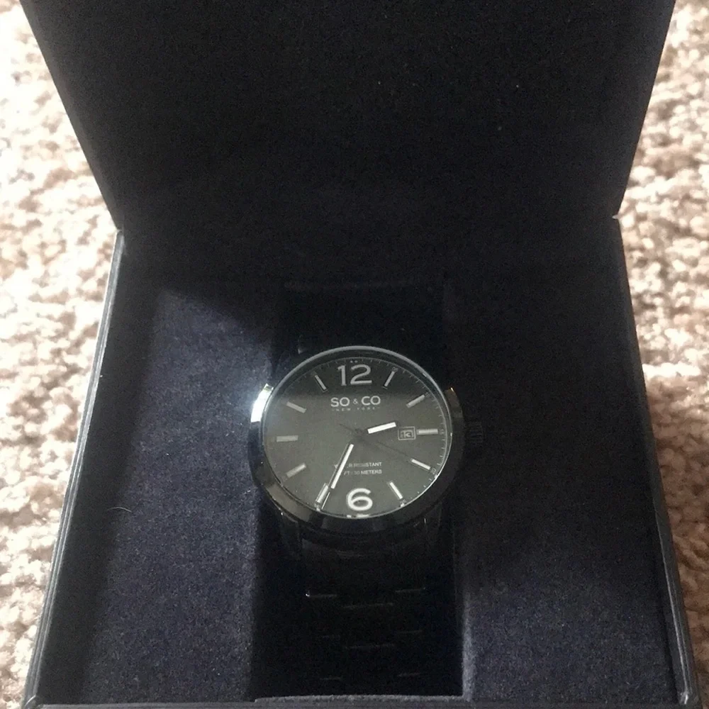 So & Co black dial black stainless steel band divers watch NIB
